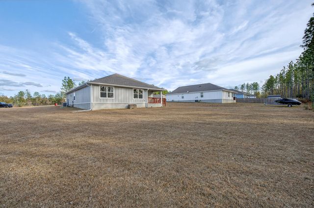 3049 Heritage Plantation Boulevard, Laurel Hill, FL 32567