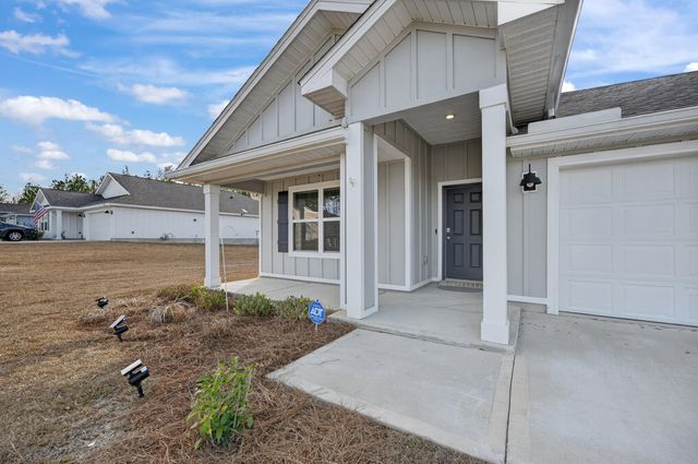 3049 Heritage Plantation Boulevard, Laurel Hill, FL 32567