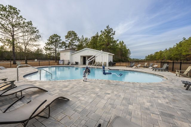 3049 Heritage Plantation Boulevard, Laurel Hill, FL 32567