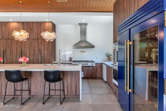 5812 N 44TH Place, Phoenix, AZ 85018