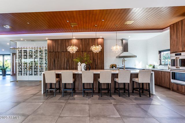 5812 N 44TH Place, Phoenix, AZ 85018