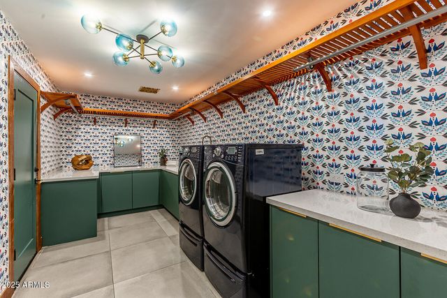 5812 N 44TH Place, Phoenix, AZ 85018