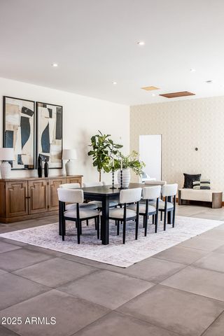 5812 N 44TH Place, Phoenix, AZ 85018