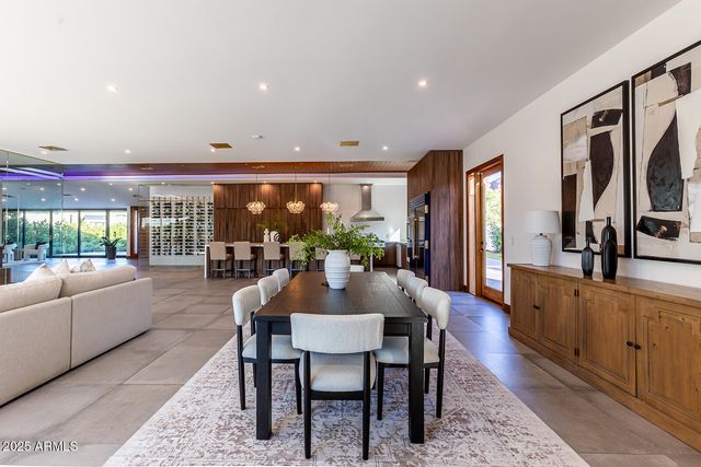 5812 N 44TH Place, Phoenix, AZ 85018