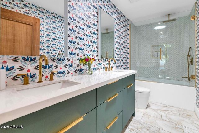 5812 N 44TH Place, Phoenix, AZ 85018