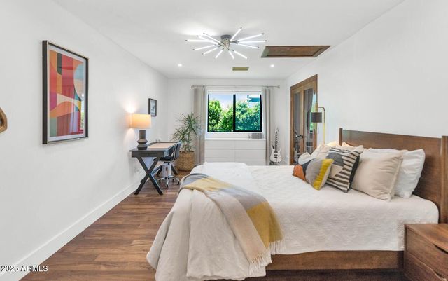 5812 N 44TH Place, Phoenix, AZ 85018