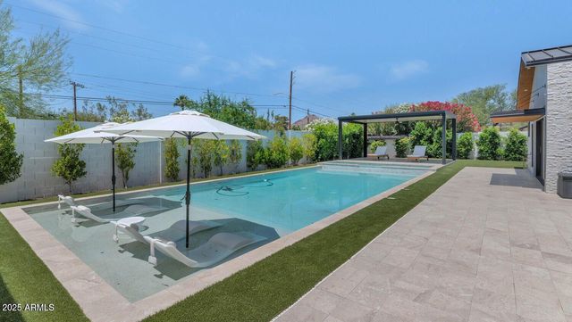 5812 N 44TH Place, Phoenix, AZ 85018