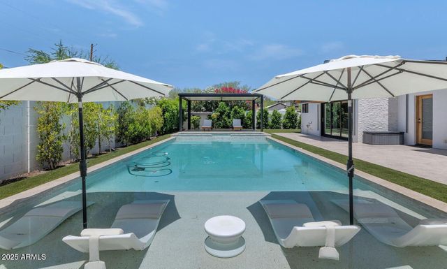 5812 N 44TH Place, Phoenix, AZ 85018