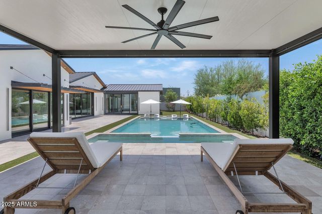 5812 N 44TH Place, Phoenix, AZ 85018