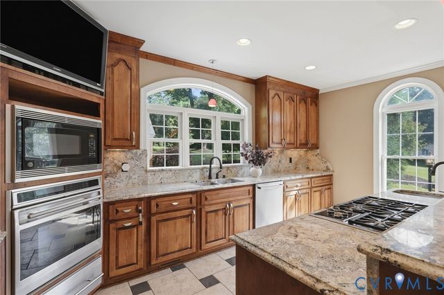 604 Cross Ridge LN, Manakin Sabot, VA 23103