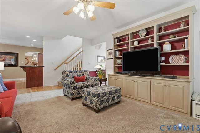 604 Cross Ridge LN, Manakin Sabot, VA 23103