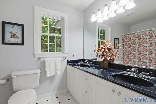 604 Cross Ridge LN, Manakin Sabot, VA 23103