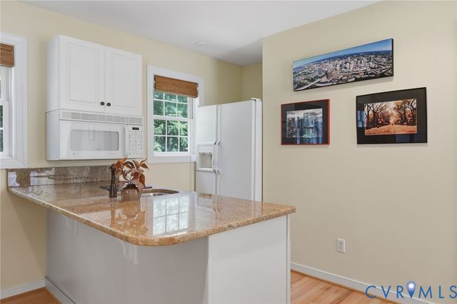 604 Cross Ridge LN, Manakin Sabot, VA 23103