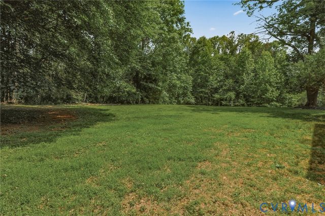 604 Cross Ridge LN, Manakin Sabot, VA 23103