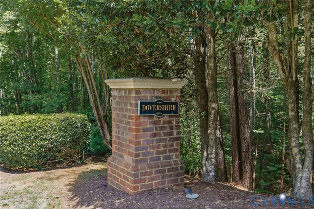 604 Cross Ridge LN, Manakin Sabot, VA 23103
