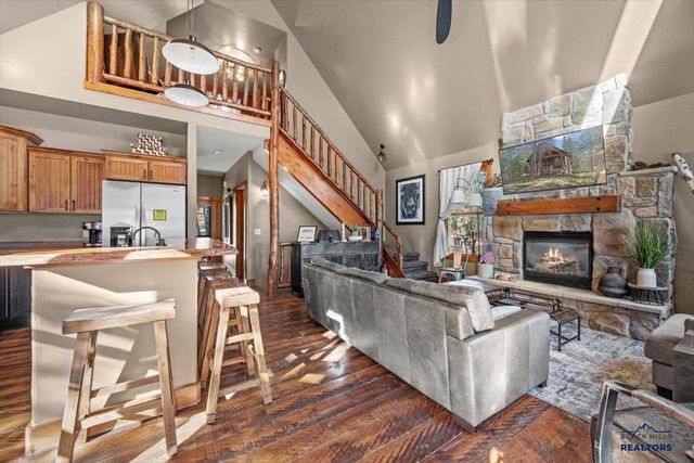21156 GILDED MOUNTAIN LP, Lead, SD 57754