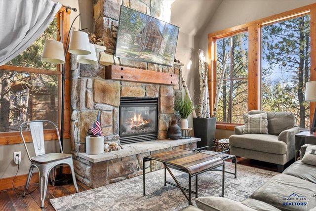 21156 GILDED MOUNTAIN LP, Lead, SD 57754