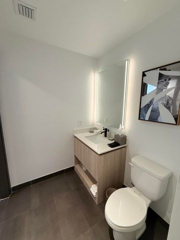 398 NE 5th Street 1715, Miami, FL 33132