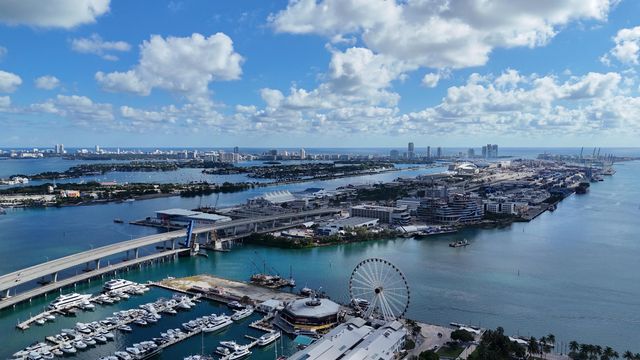 398 NE 5th Street 1715, Miami, FL 33132