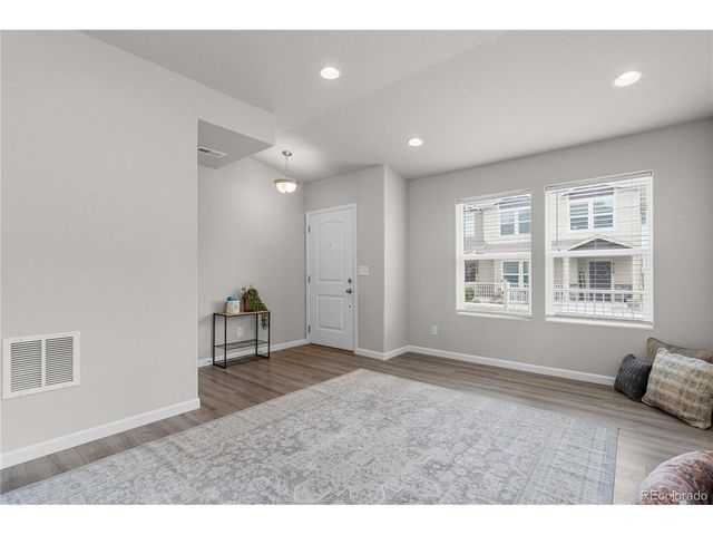 6235 White Wolf Pt, Colorado Springs, CO 80925