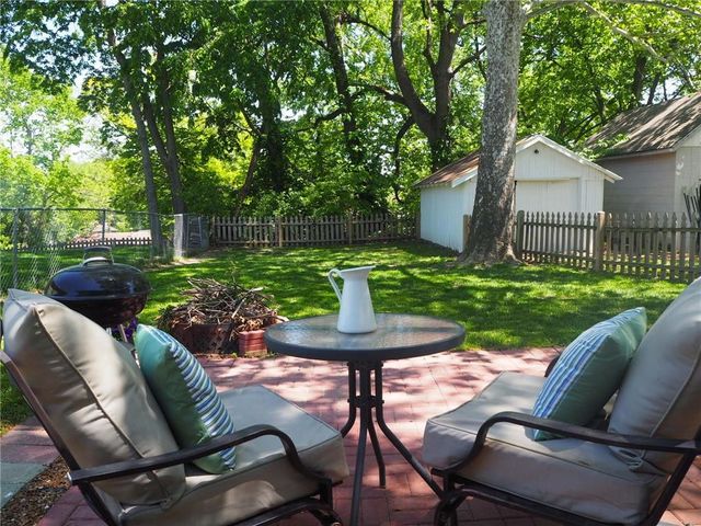 145 Allcutt Avenue, Bonner Springs, KS 66012