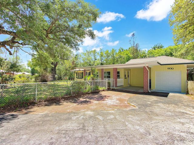 600 S MONTGOMERY AVENUE, Deland, FL 32720