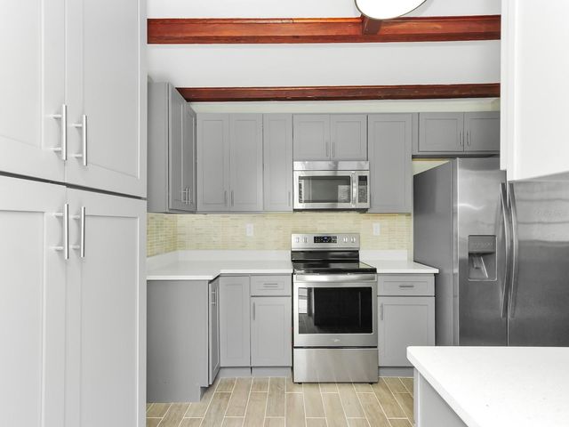 600 S MONTGOMERY AVENUE, Deland, FL 32720