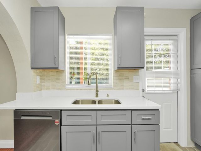 600 S MONTGOMERY AVENUE, Deland, FL 32720