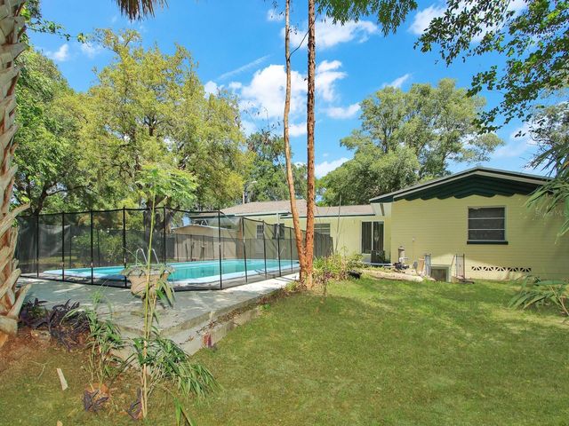 600 S MONTGOMERY AVENUE, Deland, FL 32720