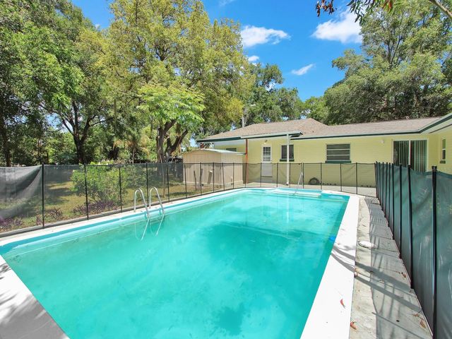 600 S MONTGOMERY AVENUE, Deland, FL 32720