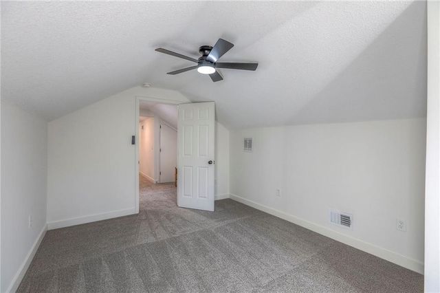 8721 S Hardsaw Road, Oak Grove, MO 64075