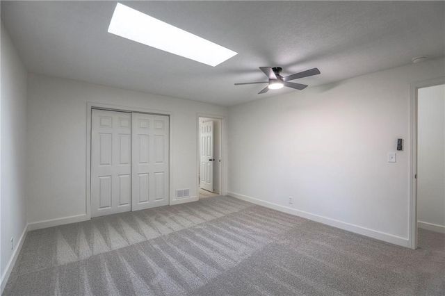 8721 S Hardsaw Road, Oak Grove, MO 64075