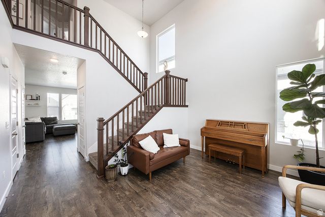 1557 N WOODSIDE DR, Spanish Fork, UT 84660