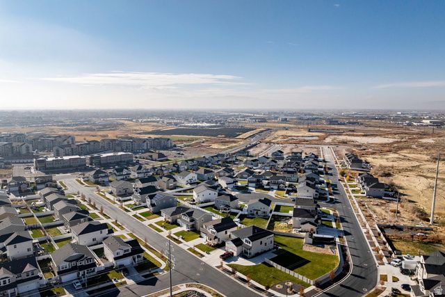 1557 N WOODSIDE DR, Spanish Fork, UT 84660