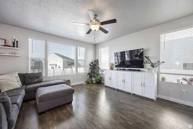 1557 N WOODSIDE DR, Spanish Fork, UT 84660