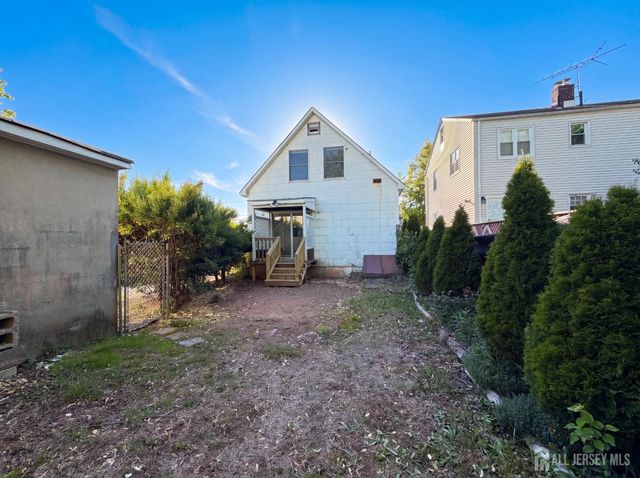 578 Garden Avenue, Woodbridge Proper, NJ 07095
