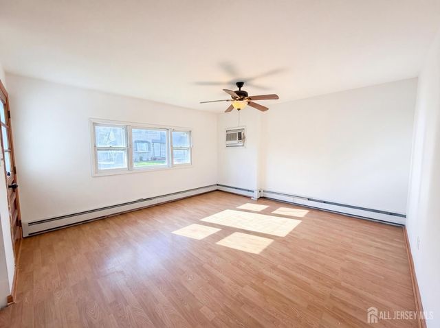 578 Garden Avenue, Woodbridge Proper, NJ 07095