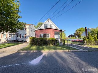578 Garden Avenue, Woodbridge Proper, NJ 07095