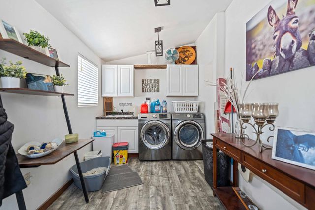 10419 Alvarado Rd, Oakdale, CA 95361