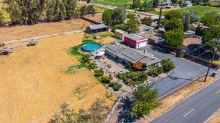 10419 Alvarado Rd, Oakdale, CA 95361