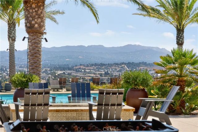 21219 Currant Ct, Chatsworth, CA 91311