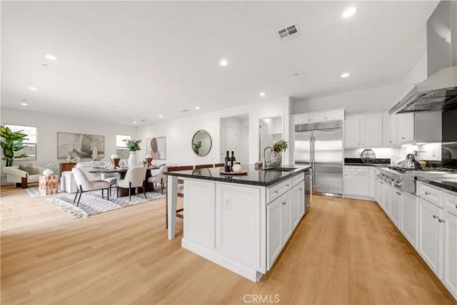 21219 Currant Ct, Chatsworth, CA 91311