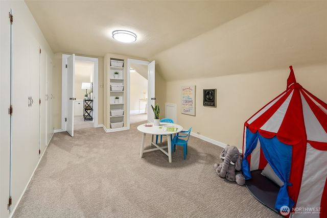1408 N 48th Street, Seattle, WA 98103