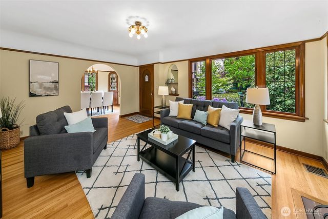 1408 N 48th Street, Seattle, WA 98103