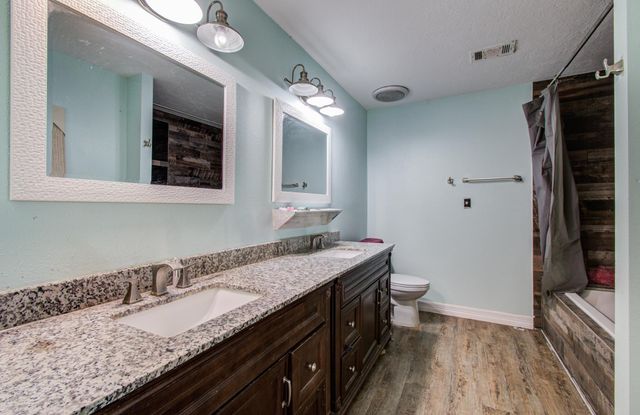 2915 Quailwood Street, Houston, TX 77014