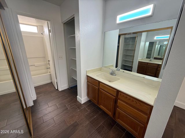 10610 S 48TH Street 1073, Phoenix, AZ 85044