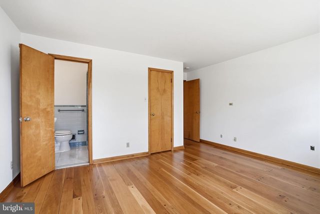 10 HOME RD, Hatboro, PA 19040