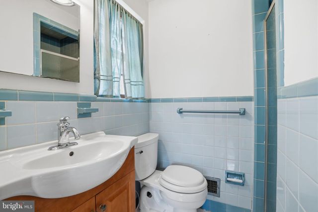 10 HOME RD, Hatboro, PA 19040