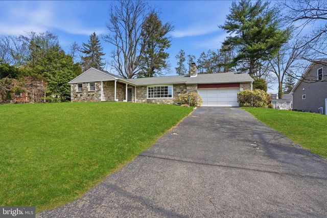 10 HOME RD, Hatboro, PA 19040