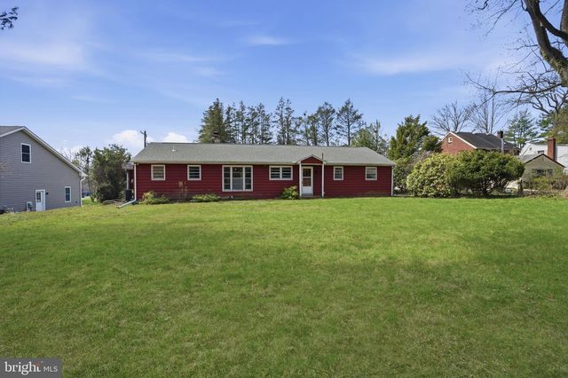 10 HOME RD, Hatboro, PA 19040